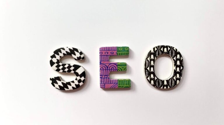 What skills do you need to be a social media manager?